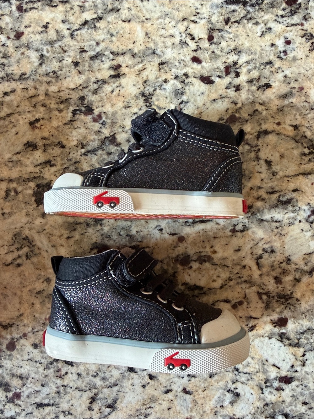 See Kai Run Black Glitter Toddler Sneakers with Hook-and-Loop Strap - Size 4